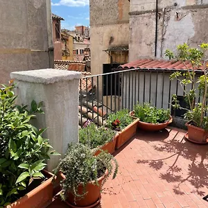  Ferienhaus Campo De Fiori Palace Italien