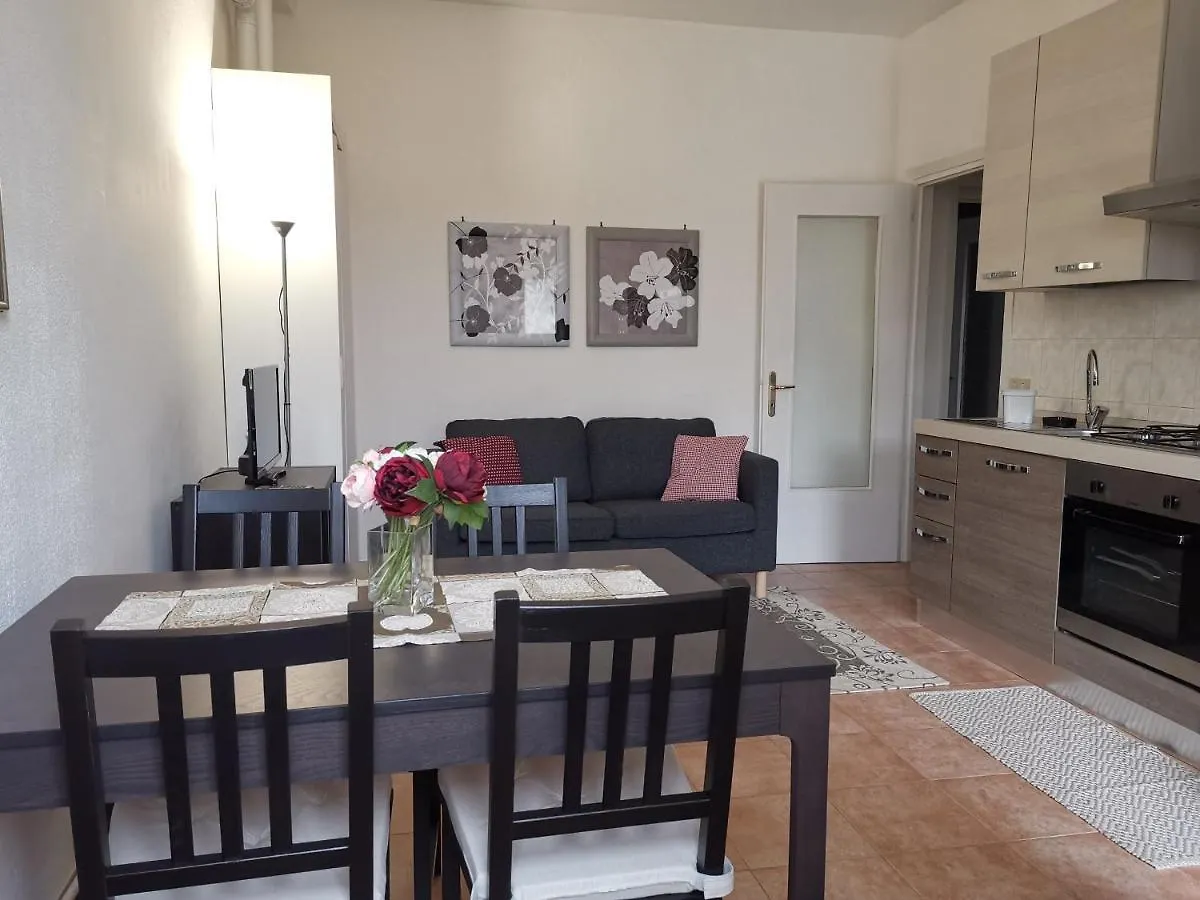 At Home In Cremona Apartment
